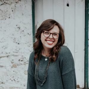 Meet your Posher, Cassandra